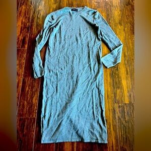 Grey long sweater that could be a dress 👗